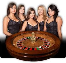 Suasana meja Live Casino superbandar dengan dealer nyata siaran langsung